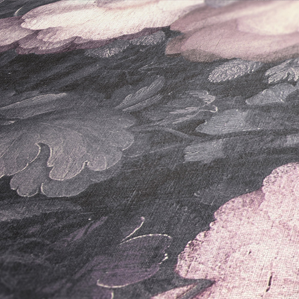             Blumentapete im Gemälde Stil, Leinwandoptik – Grau, Rosa, Schwarz
        