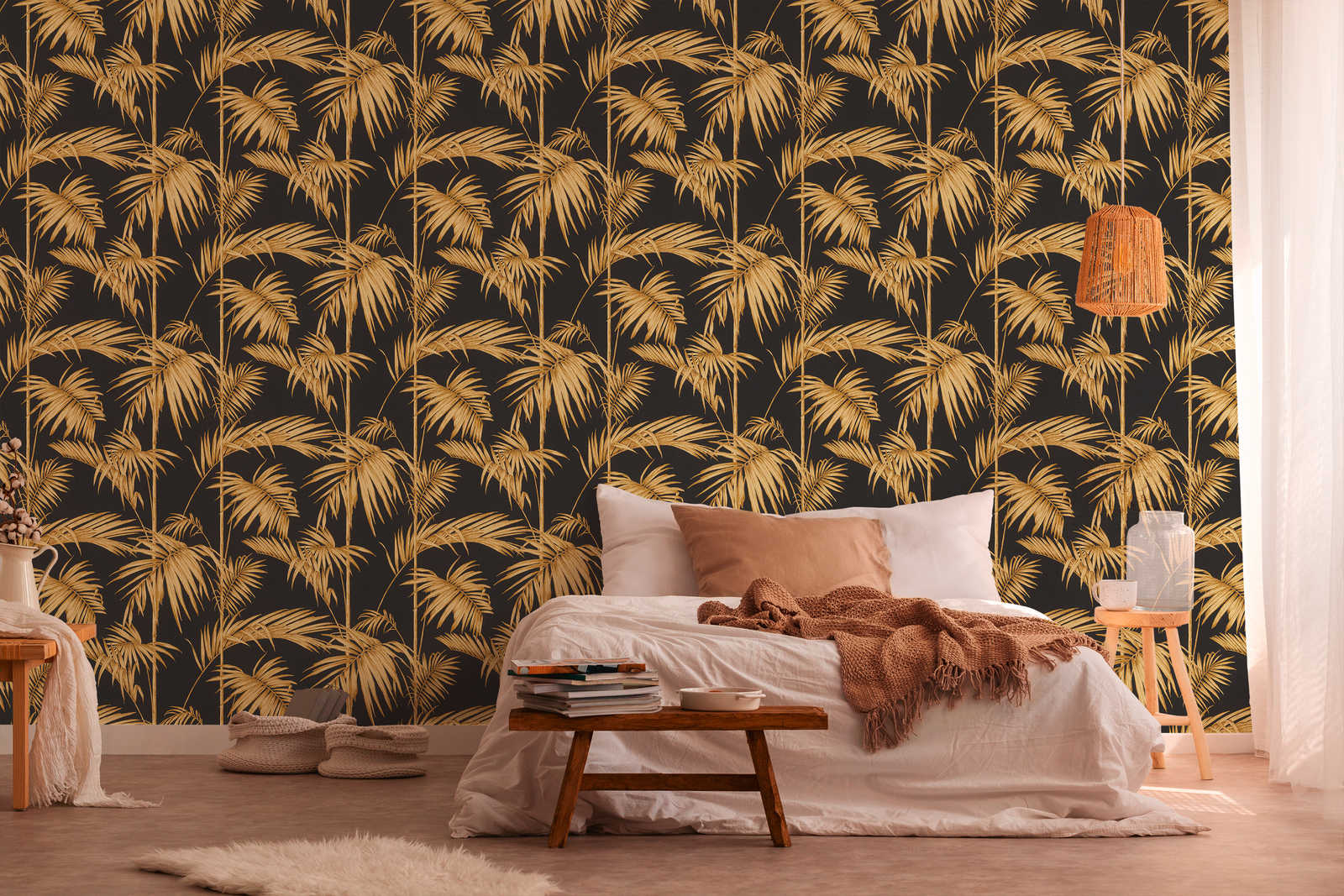             Natürliche Tapete Palmenblätter, Bambus – Gold, Schwarz, Orange
        