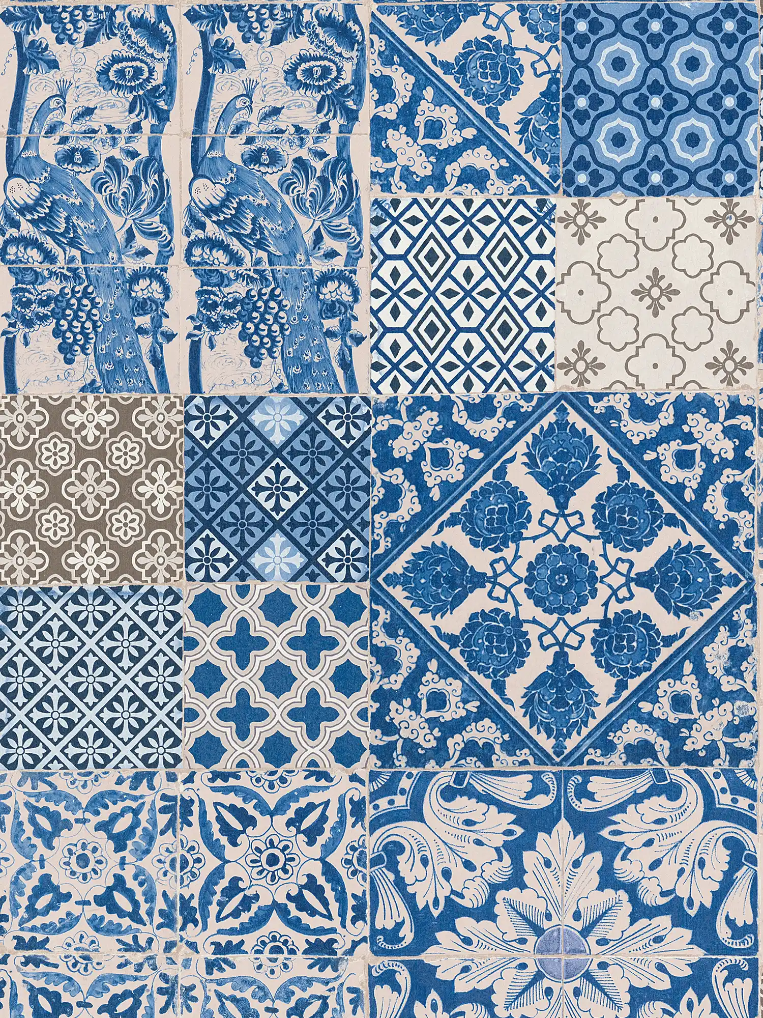 Tapete in Fliesen & Mosaik Design – Blau, Creme, Violett
