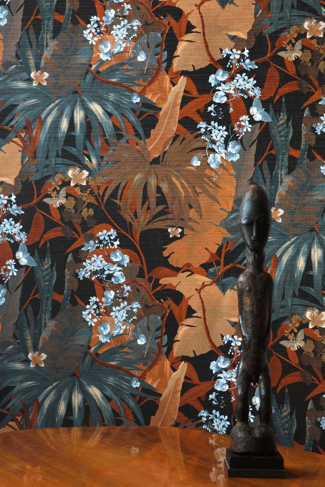             Dschungel-Tapete mit Blättermuster – Orange, Blau
        