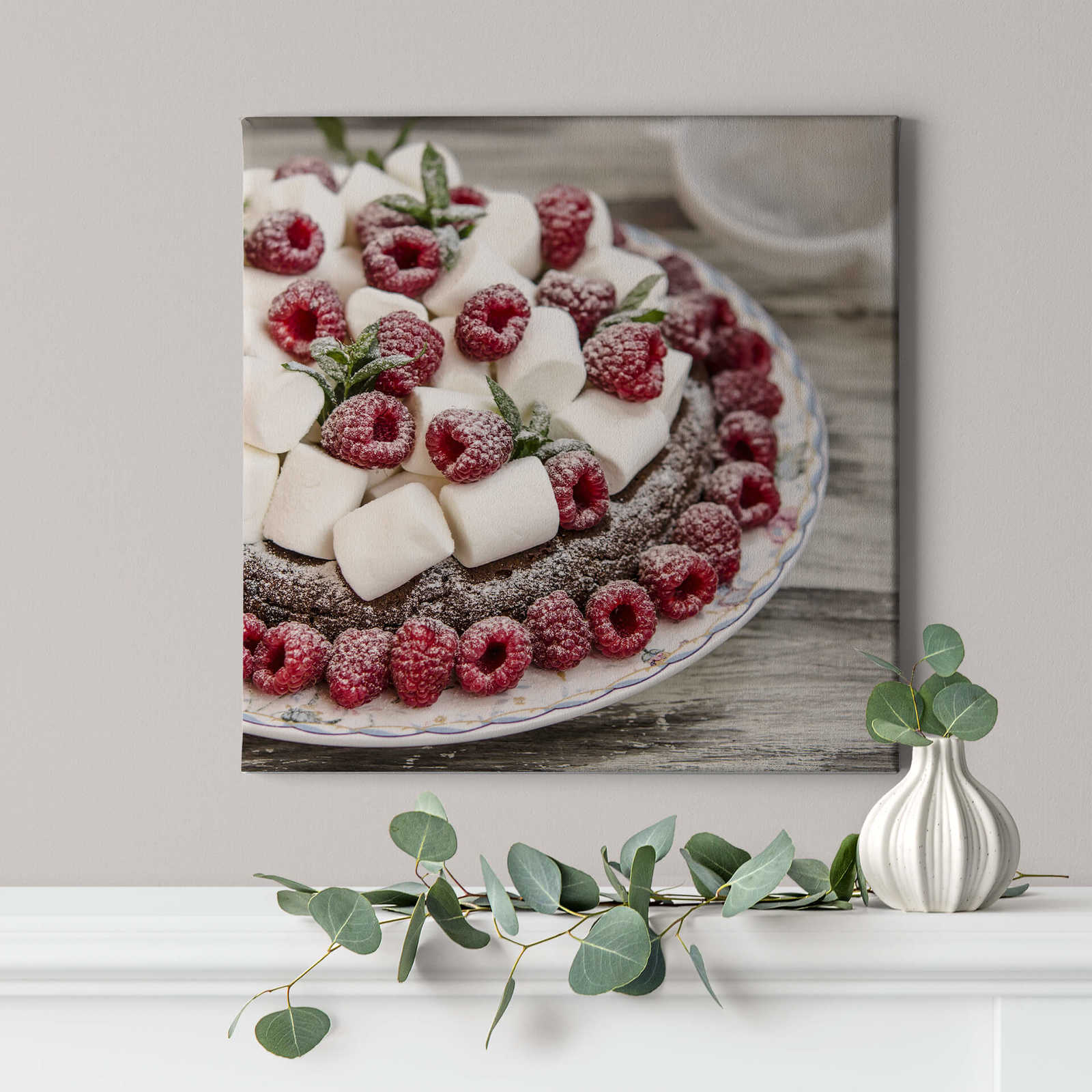             Quadratisches Leinwandbild Torte mit Himbeeren und Süßigkeiten – 0,50 m x 0,50 m
        