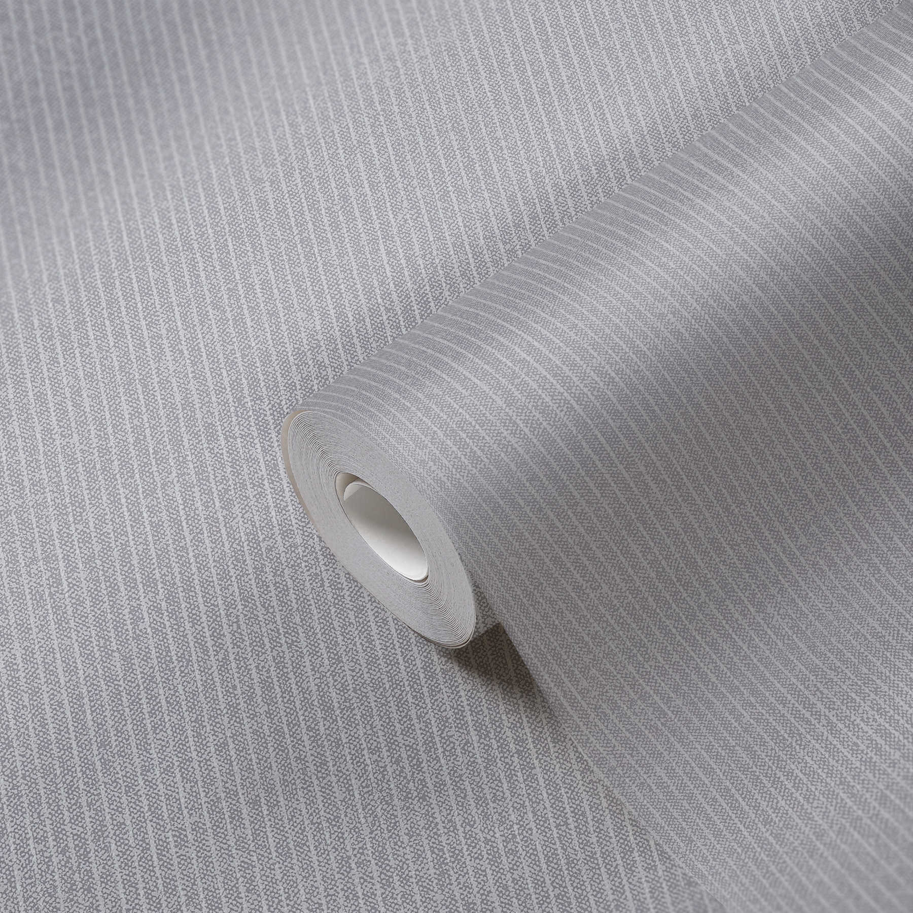             Linierte Tapete schmalen Streifen im Textil-Look – Grau
        