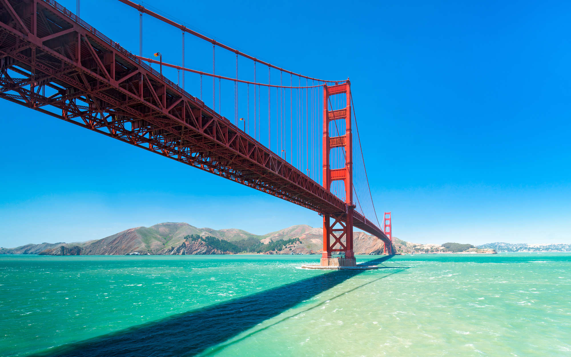             Fototapete Golden Gate Bridge in San Francisco – Perlmutt Glattvlies
        