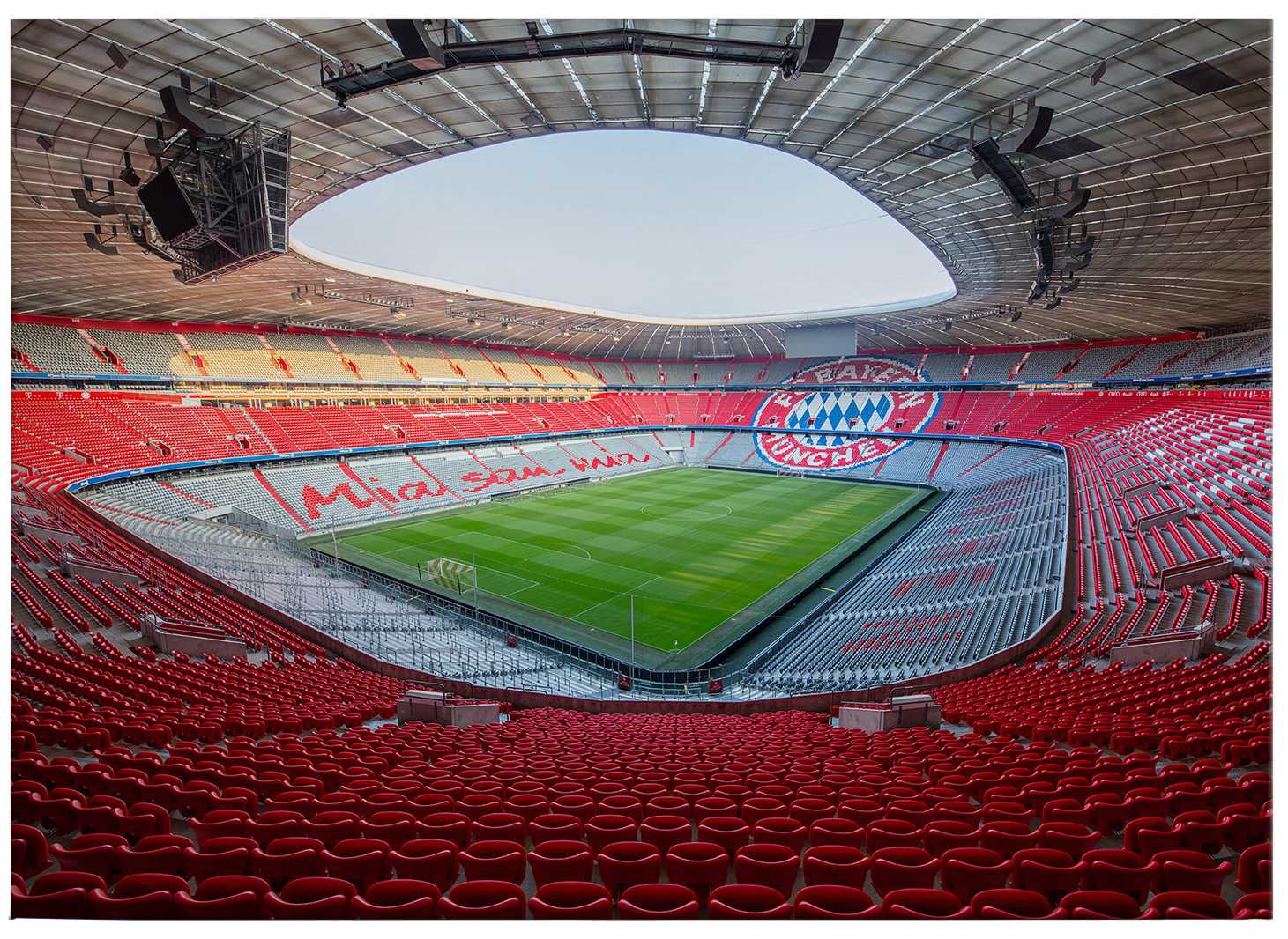             Leinwandbild FC Bayern Stadion – 0,70 m x 0,50 m
        