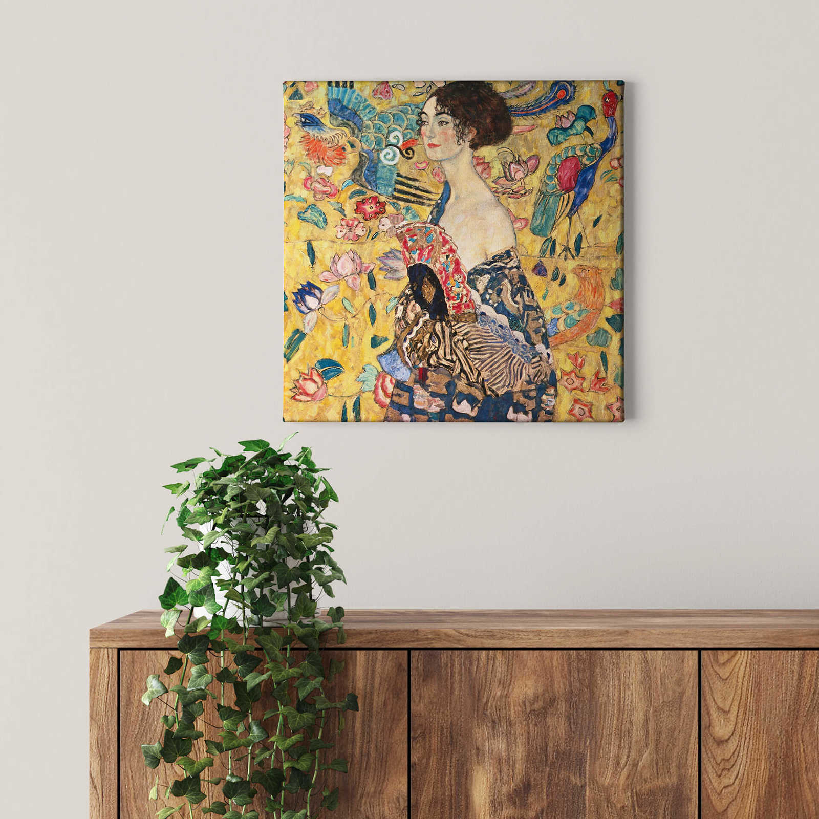             Quadratisches Leinwandbild "Dame mit Fächer" von Klimt – 0,50 m x 0,50 m
        