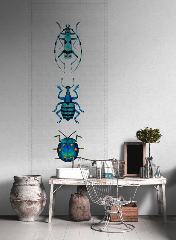             Buzz panels 5 - Digitaldruckpaneel mit bunten Käfern- Naturleinen Struktur – Blau, Grau | Mattes Glattvlies
        